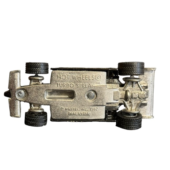 Hot Wheels Collectibles Formula 1 Collectibles Series - Picture 7 of 15